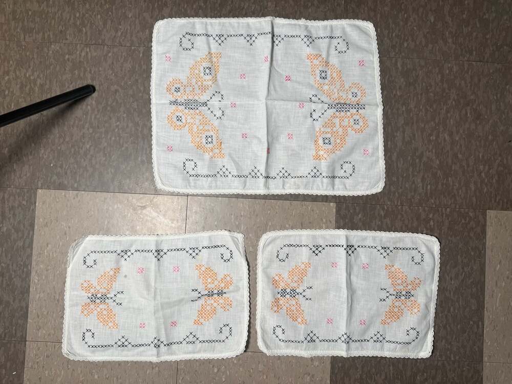 Vintage Hand-Embroidered Cross-Stitch Table Linens Set w Butterflies- 3 pc